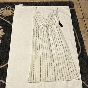 Judi Kristopher Elegant White and Blue Patterned Dress